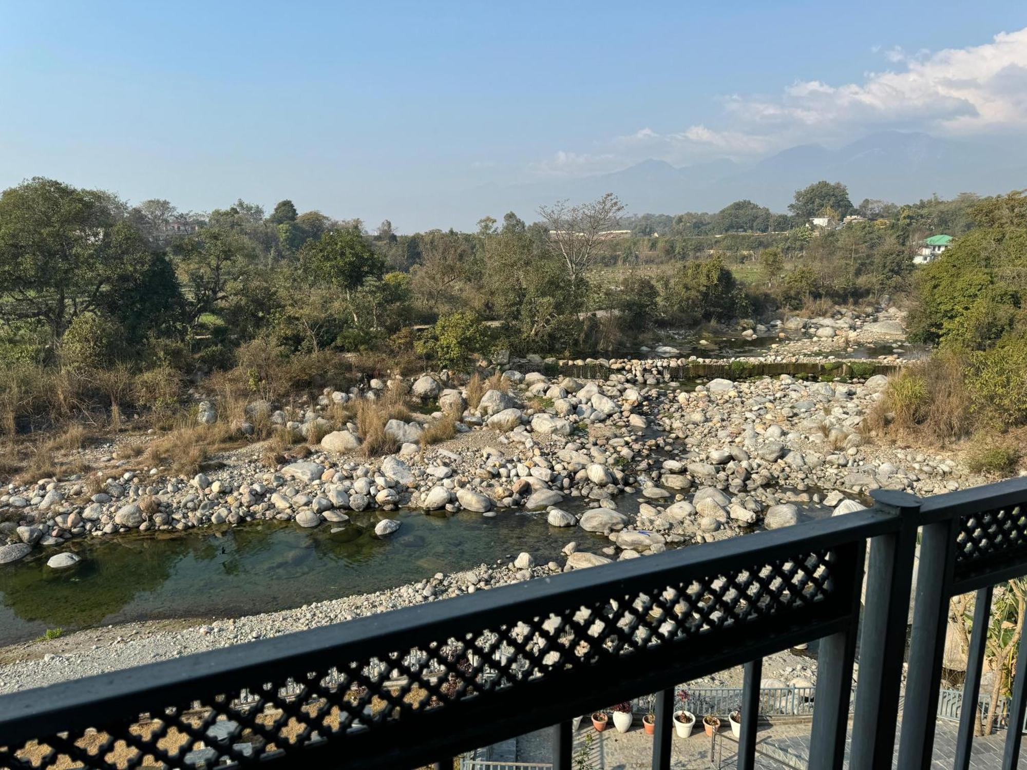 Hotel River Retreat Kangra Exterior foto